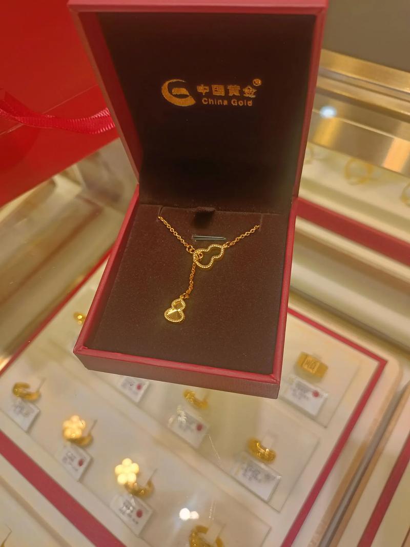 干儿媳妇29岁生日送什么礼物